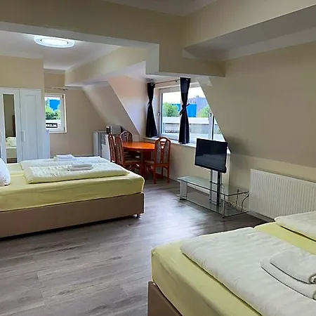 Hotel M&m - Neu Wulmstorf