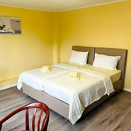 Hotel M&m - 2*